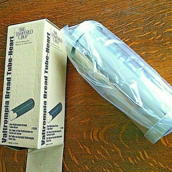 New Pampered Chef Bread Tube Heart Shaped Baking Tin Mold Home Kitchen Bakeware - Picture 10 of 16